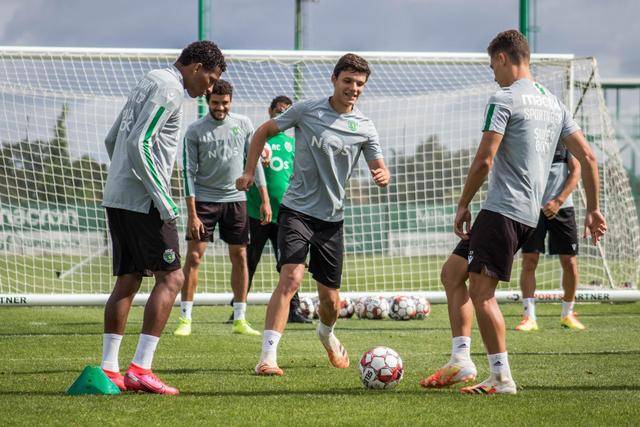 郭艾伦和赵睿缺席体测 他们还有两次补测机会